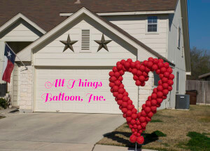 balloon decor: balloon Heart 6' tall