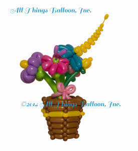 balloon twister: balloon vase with balloon flowers